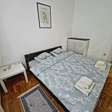 Appartamento Tami Belgrado Esterno foto